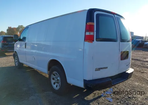 2014 Chevrolet Express G1500 z USA, uszkodzony, nr VIN 1GCSGAFX1E1109390